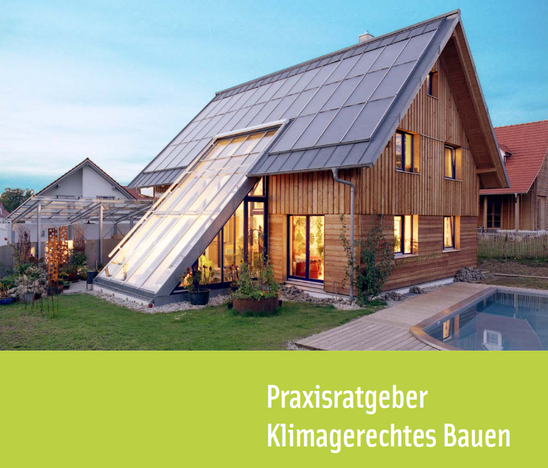 Cover des Flyers "Klimagerechtes Bauen".